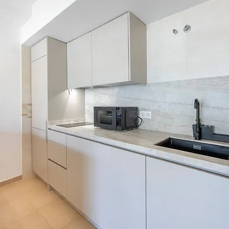 Cozy 1 Bedroom With 2 Pools & Tennis Court Apartmán Marbella