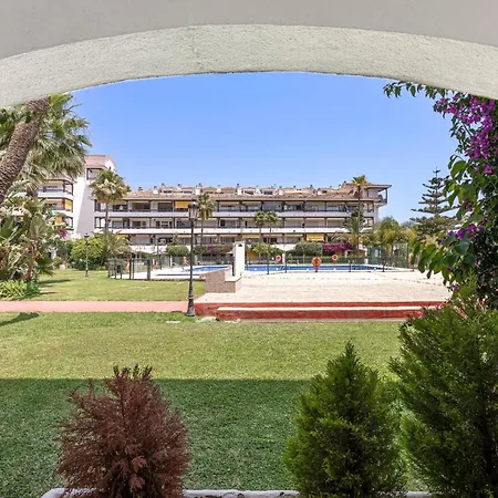 Cozy 1 Bedroom With 2 Pools & Tennis Court