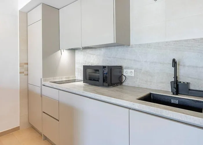 Cozy 1 Bedroom With 2 Pools & Tennis Court Lejlighed Marbella
