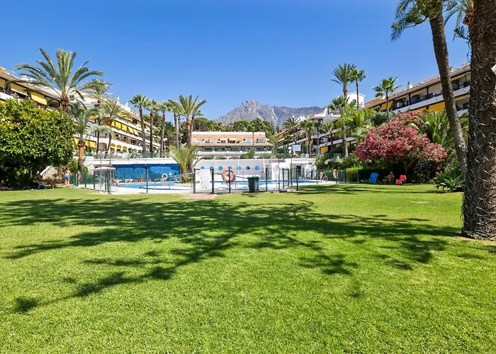 Cozy 1 Bedroom With 2 Pools & Tennis Court Lejlighed Marbella
