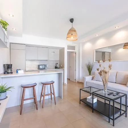 Cozy 1 Bedroom With 2 Pools & Tennis Court 마르베야