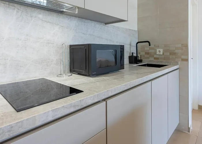 아파트 Cozy 1 Bedroom With 2 Pools & Tennis Court